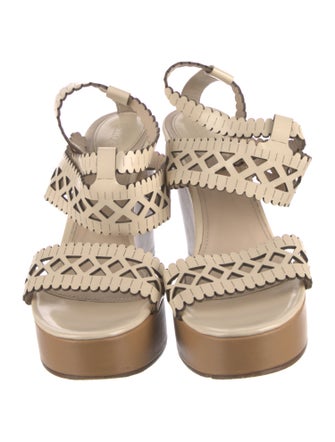 Chloé Leather Cutout Accent Sandals