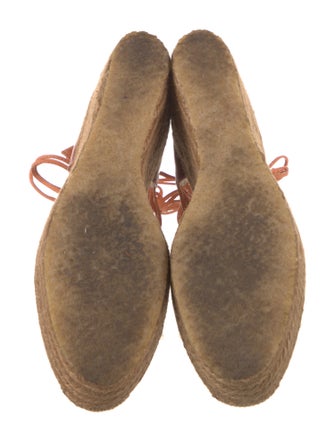 Chloé Leather Colorblock Pattern T-Strap Pumps