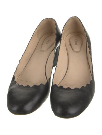 Chloé Leather Scalloped Accent Pumps