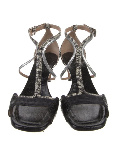 Chloé Leather T-Strap Sandals