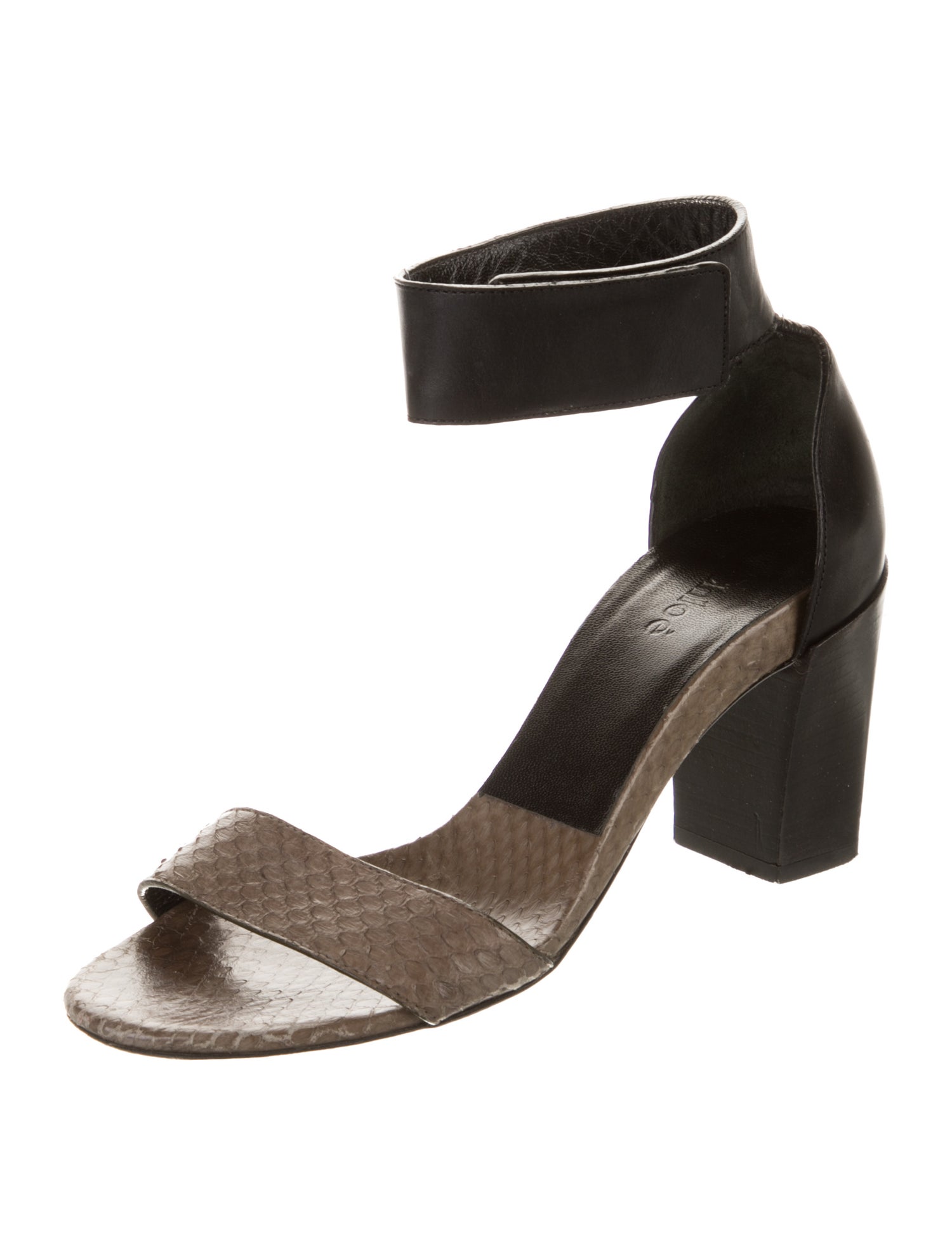 Chloé Leather D'Orsay Pumps