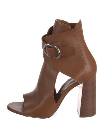 Chloé Leather D'Orsay Pumps