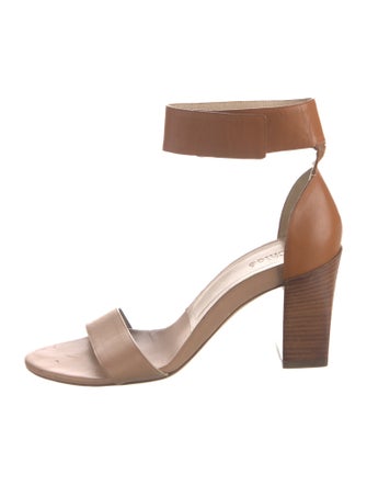 Chloé Leather D'Orsay Pumps