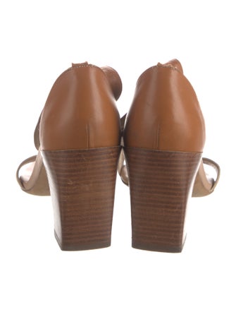 Chloé Leather D'Orsay Pumps