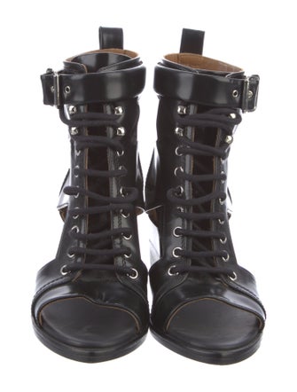 Chloé Leather Lace-Up Boots