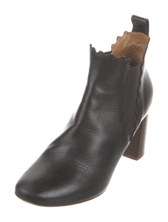 Chloé Leather Scalloped Accent Chelsea Boots