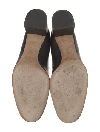 Chloé Leather Scalloped Accent Pumps