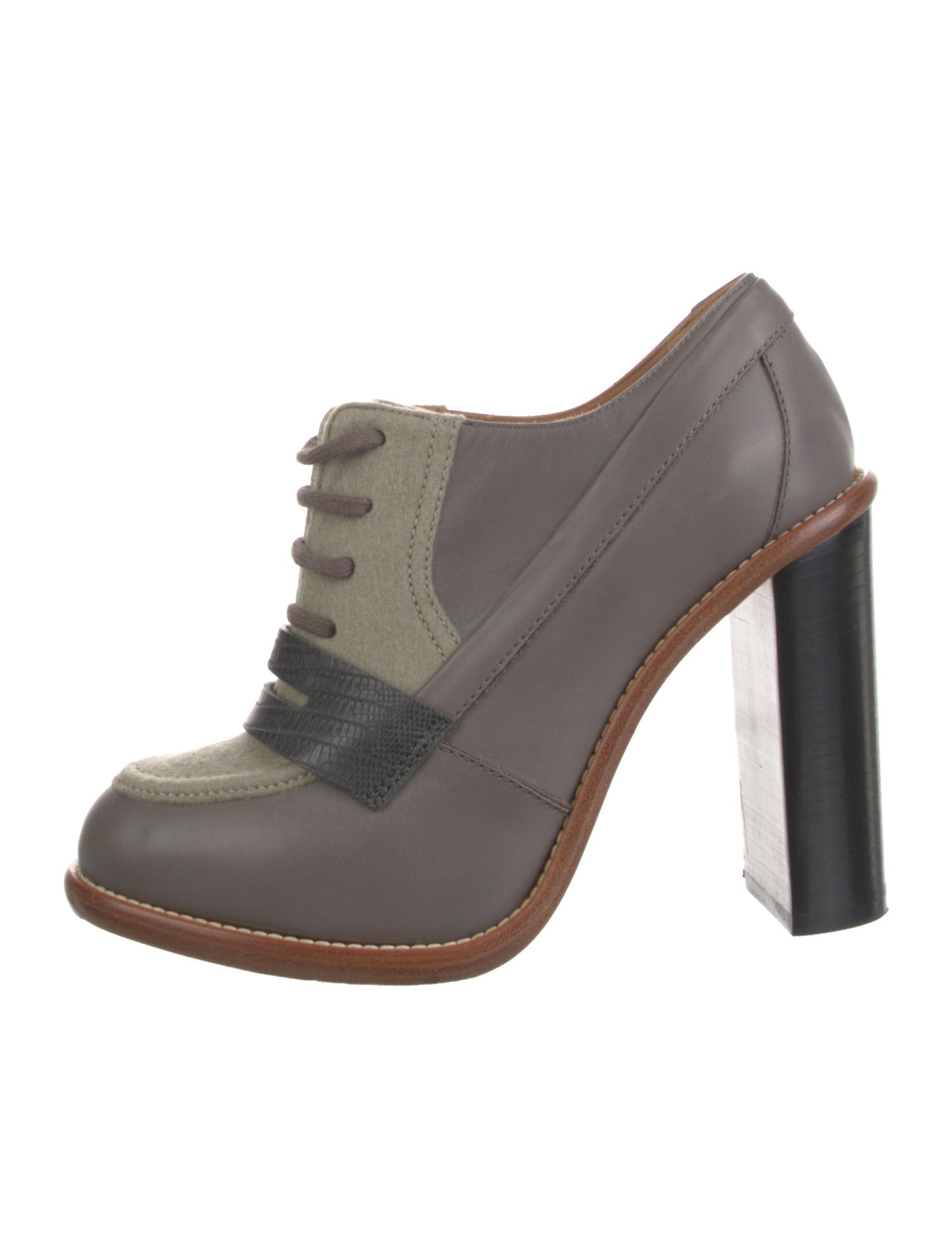 Chloé Leather Animal Print Pumps