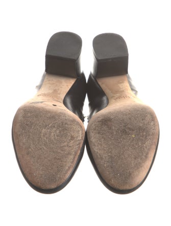 Chloé Leather Scalloped Accent Pumps