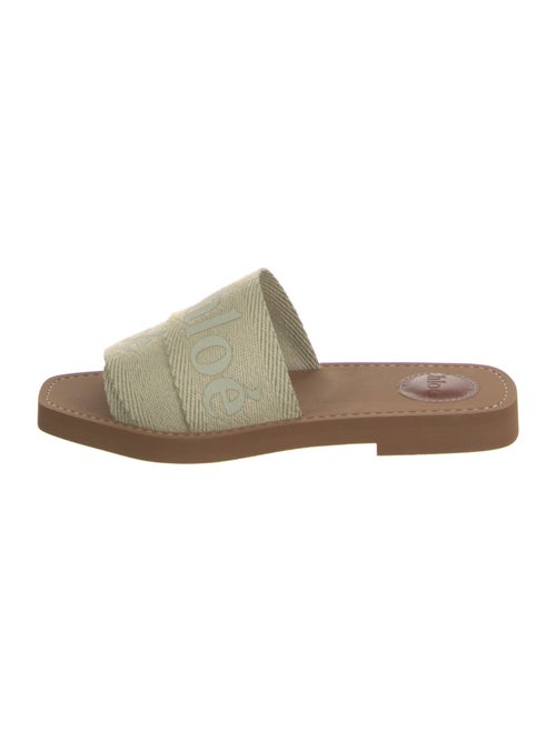 Chloé Slides