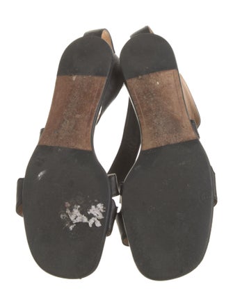 Chloé Leather Scalloped Accent T-Strap Sandals