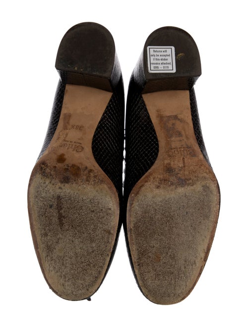 Chloé Embossed Leather Scalloped Accent Pumps