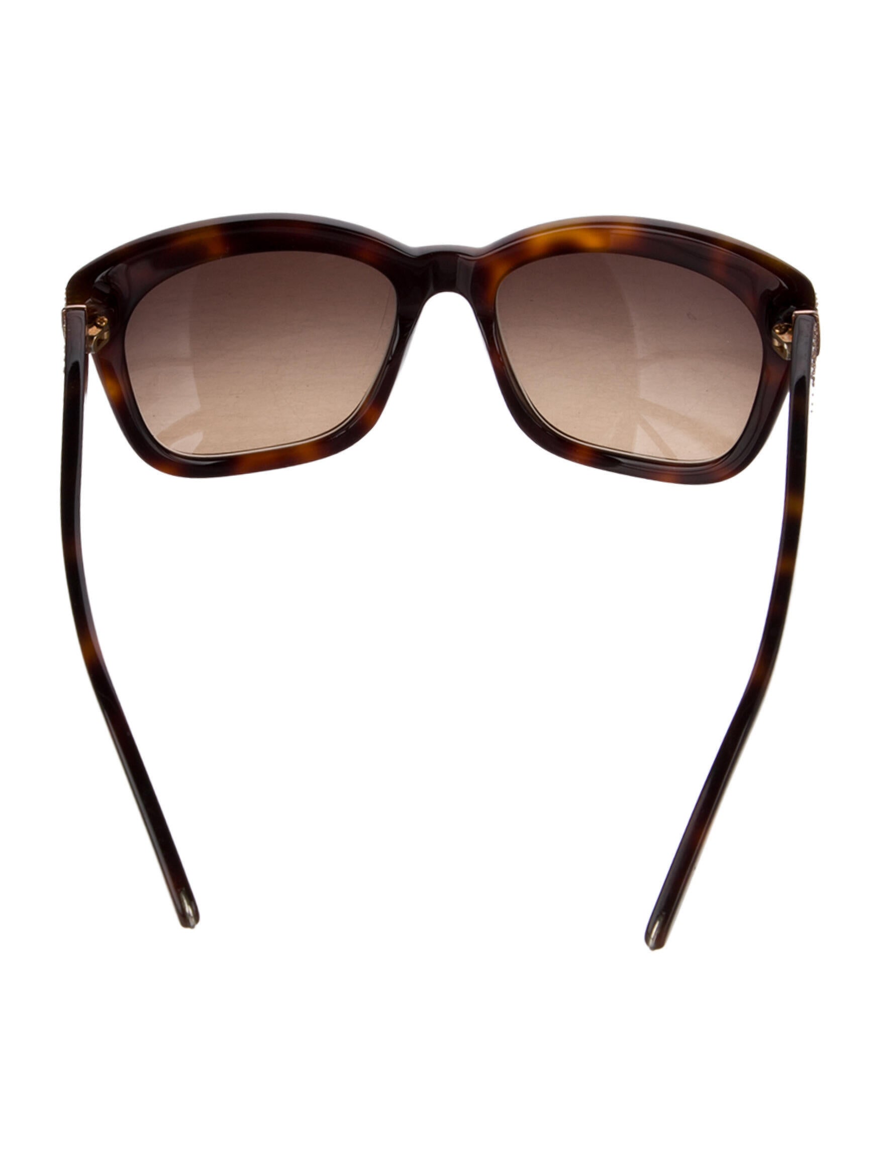 Chloé Cat-Eye Tinted Sunglasses