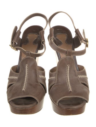 Chloé Leather T-Strap Sandals