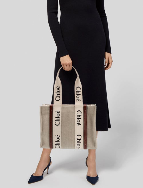 Chloé Canvas Chloe Small Woody tote bag in linen Medium