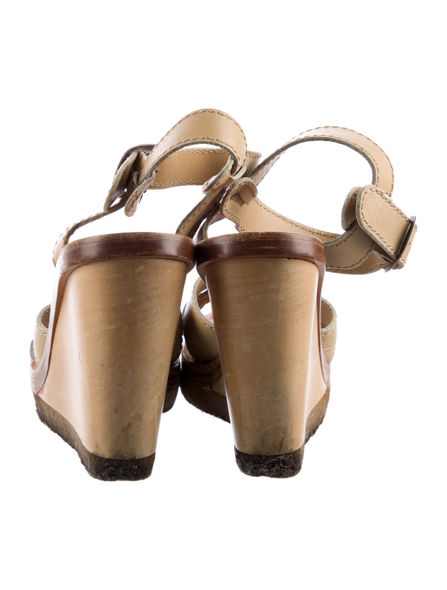 Chloé Leather Cutout Accent Sandals