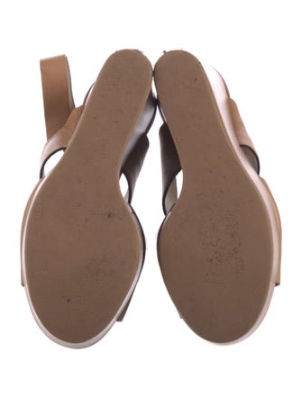 Chloé Leather Sandals