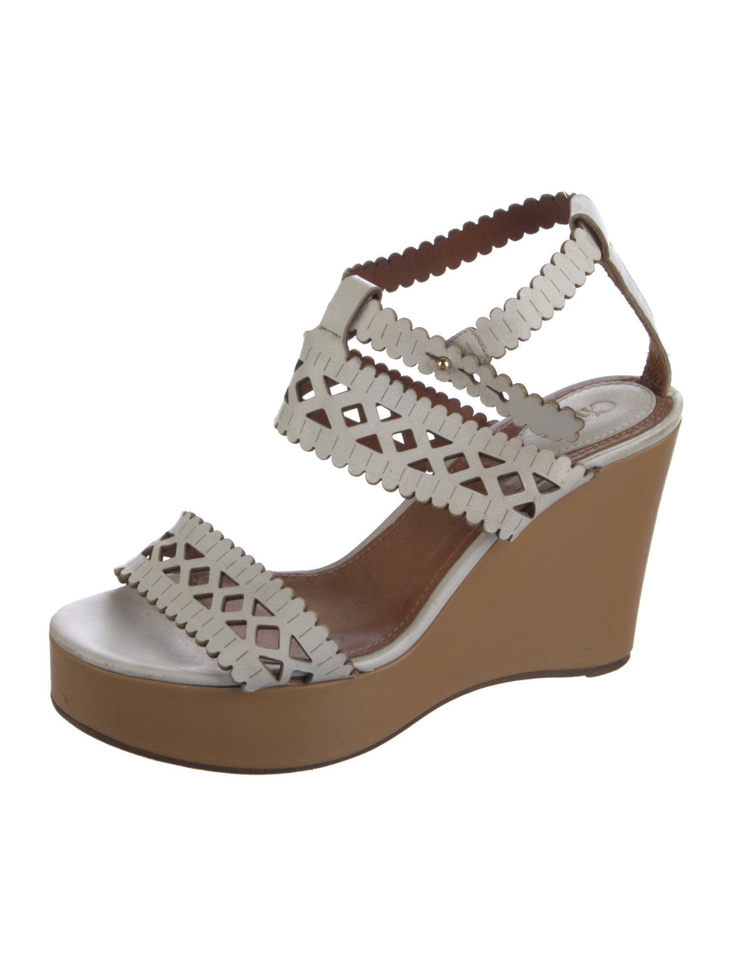 Chloé Leather Scalloped Accent Sandals