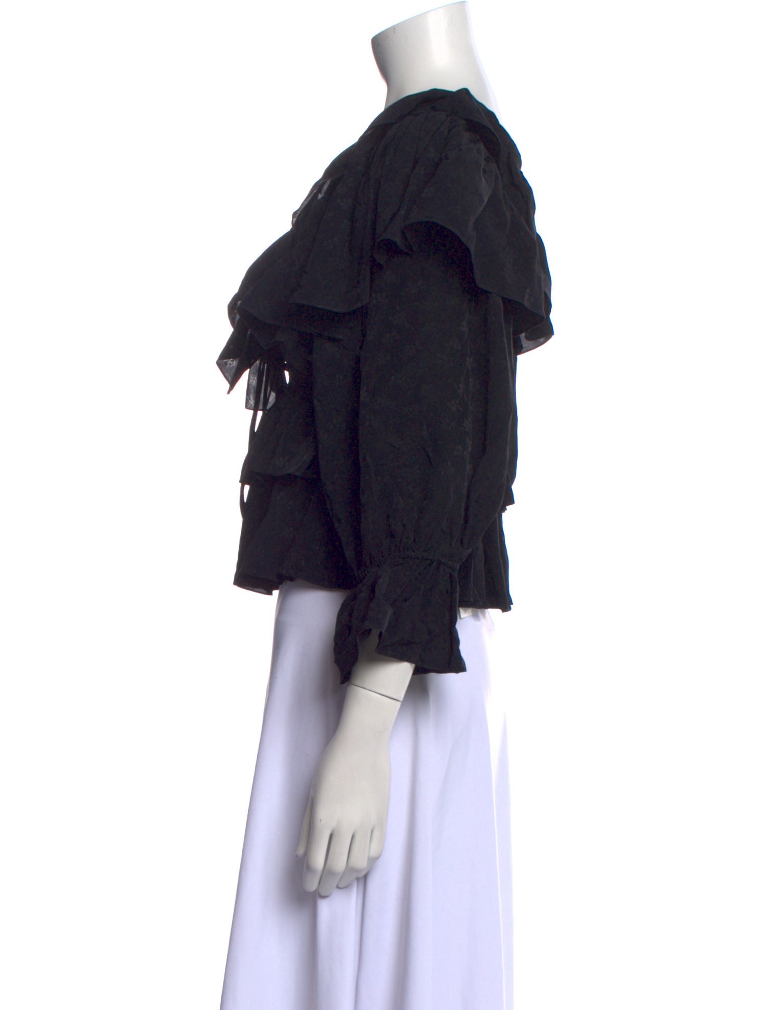 Chloé V-Neck Three-Quarter Sleeve Crop Top