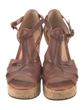 Chloé Leather T-Strap Sandals
