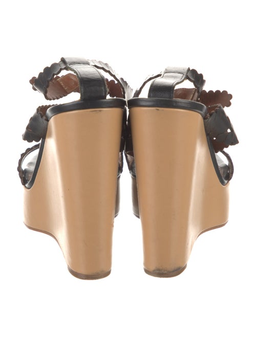 Chloé Leather Scalloped Accent Sandals