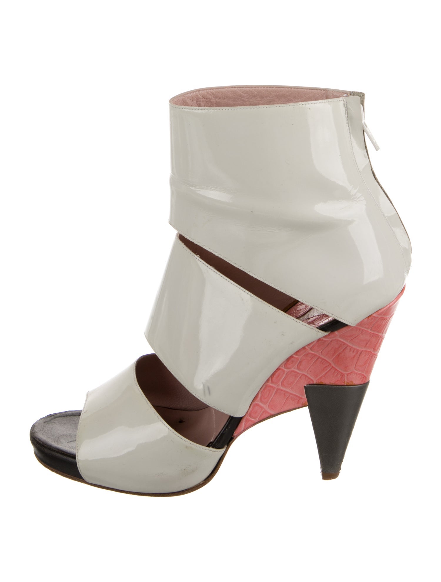 Chloé Patent Leather Mules