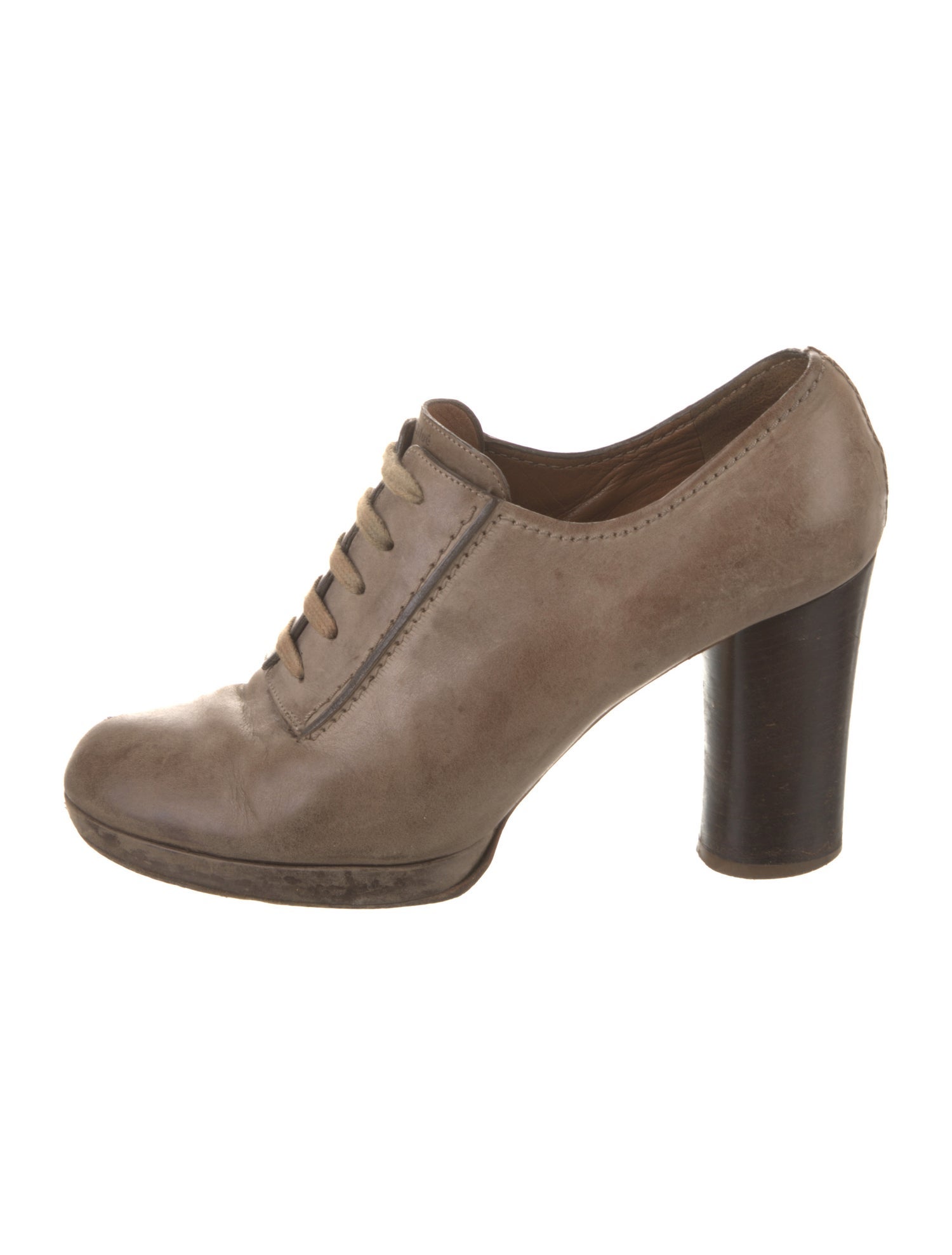 Chloé Leather Pumps