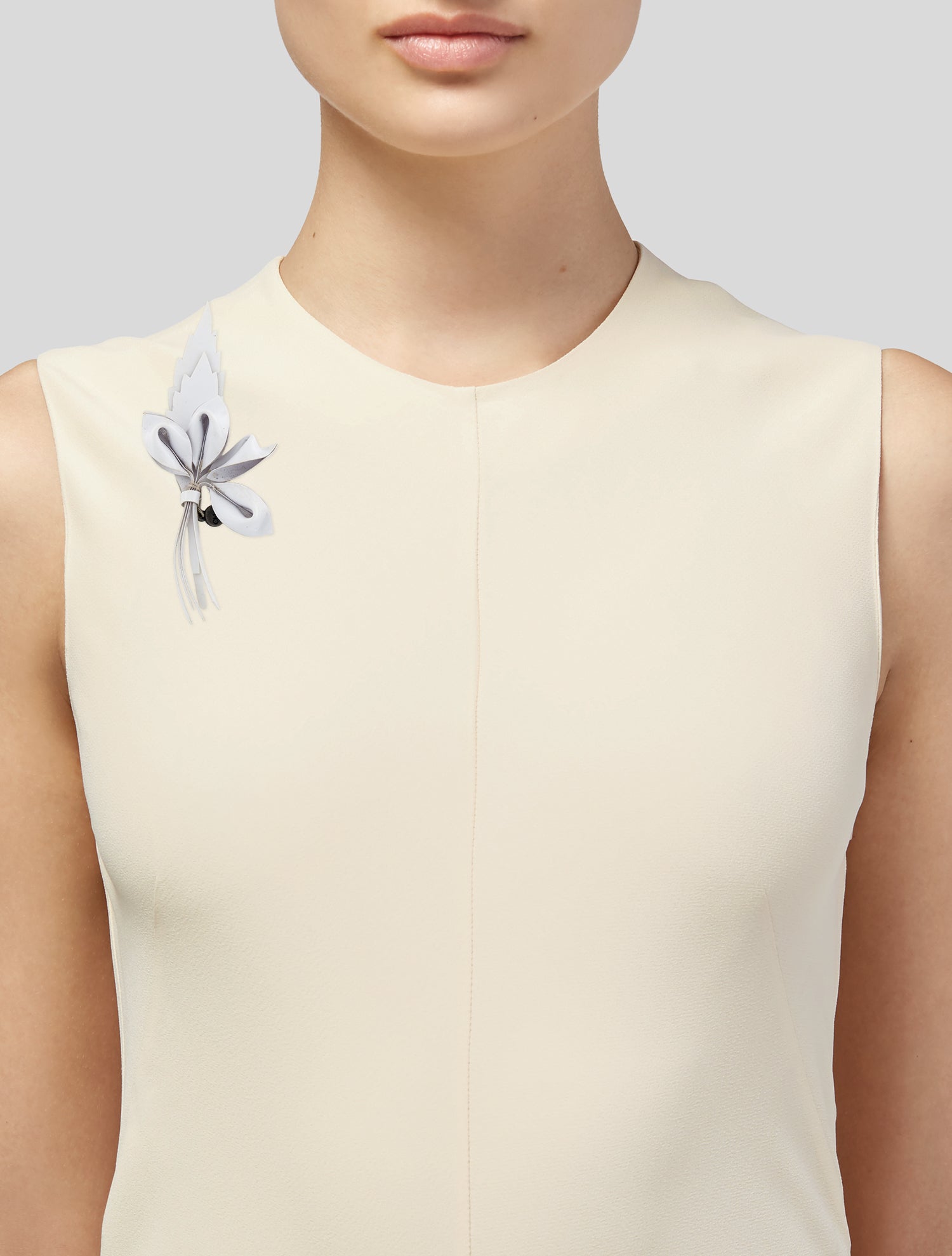 Chloé Plastic Leaf Brooch
