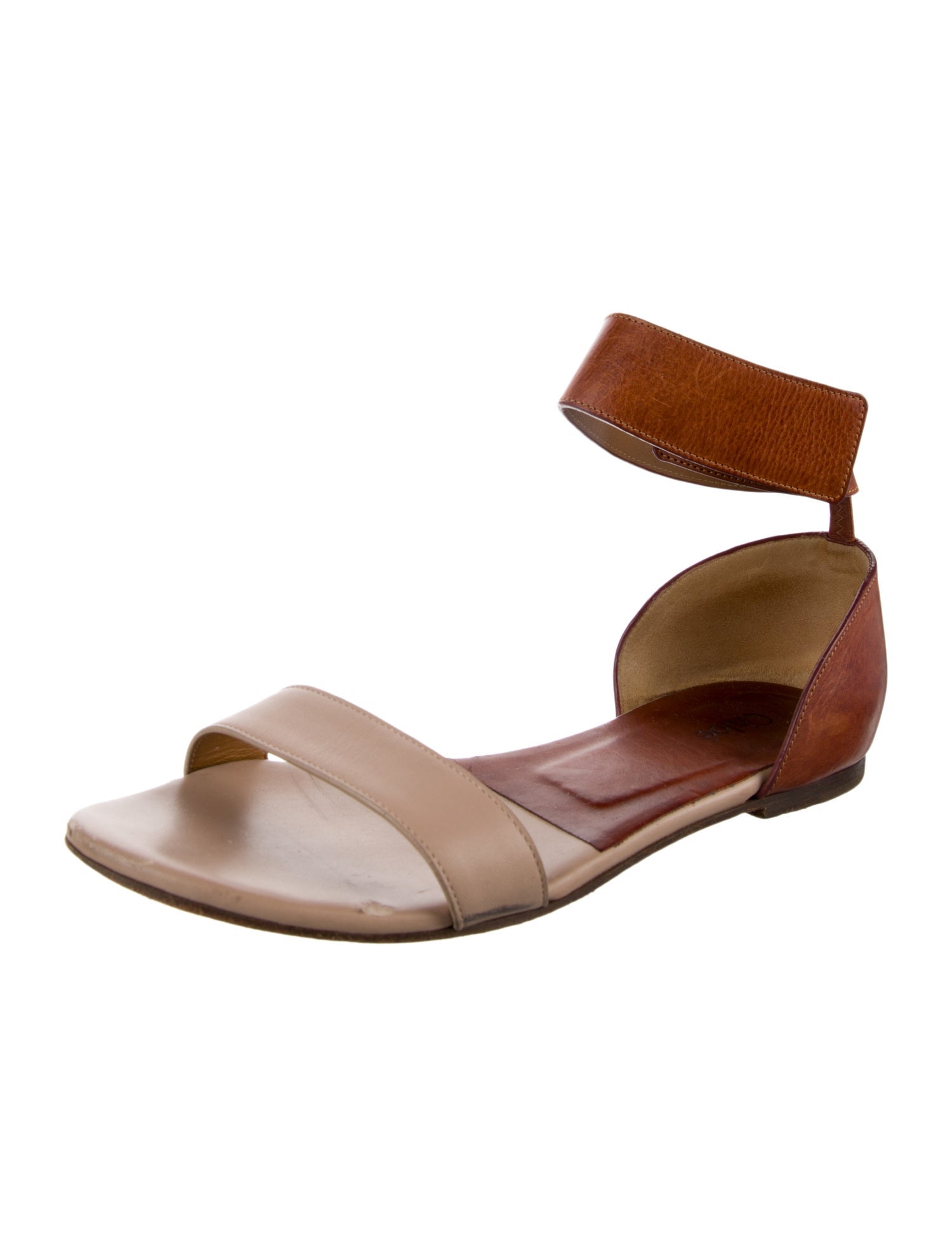 Chloé Leather Cutout Accent Sandals