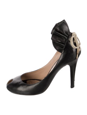 Chloé Leather Ruffle Embellishment D'Orsay Pumps