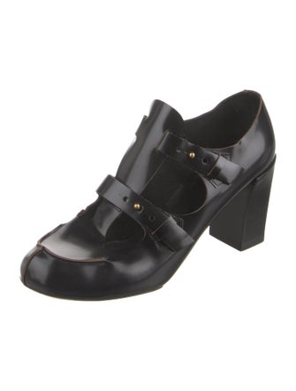 Chloé Leather Pumps