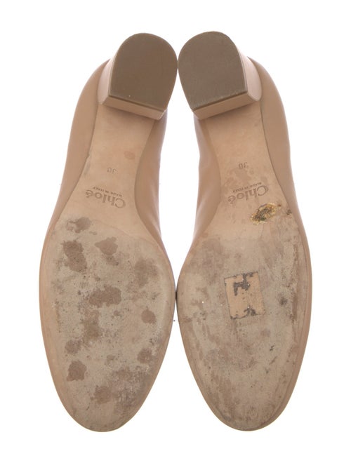 Chloé Leather Scalloped Accent Pumps