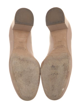 Chloé Leather Scalloped Accent Pumps