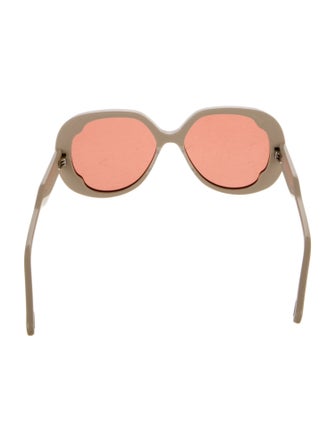 Chloé Oversize Tinted Sunglasses