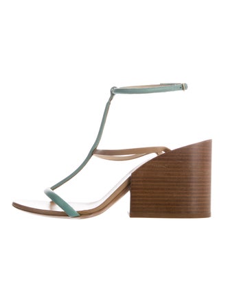 Chloé Leather T-Strap Sandals