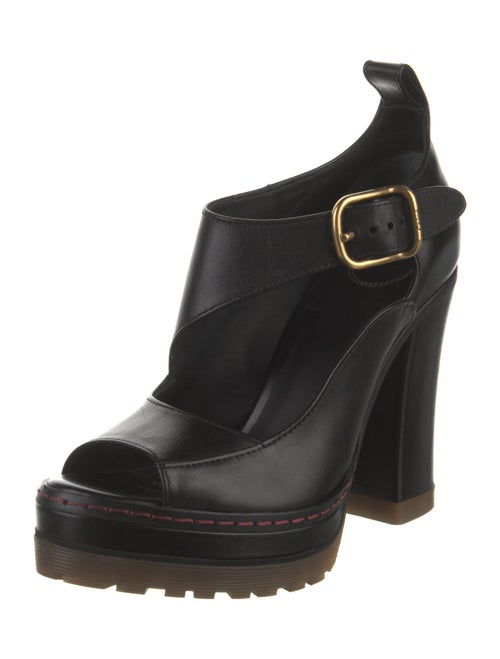 Chloé Leather Pumps