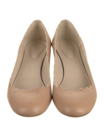 Chloé Leather Scalloped Accent Pumps