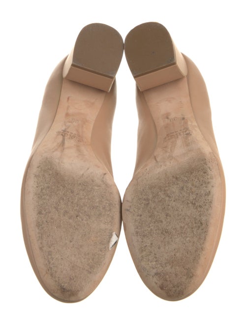 Chloé Leather Scalloped Accent Pumps