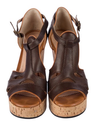 Chloé Leather Cutout Accent T-Strap Pumps