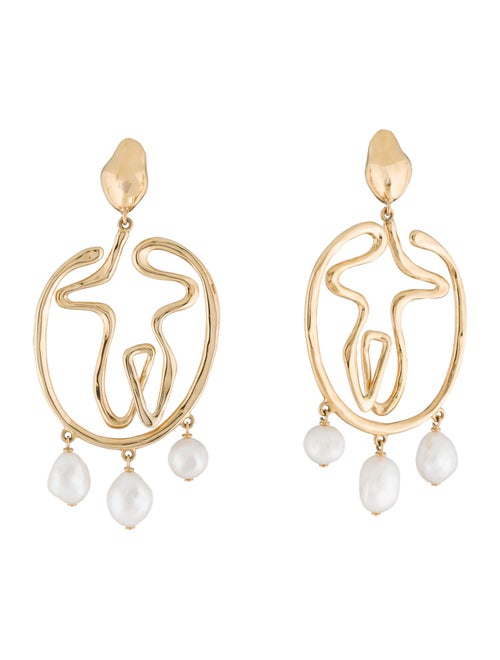 Chloé Pearl Femininities Clip-On Drop Earrings