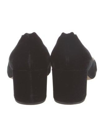 Chloé Velvet Scalloped Accent Pumps