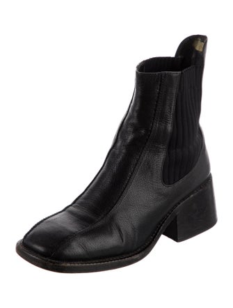 Chloé Leather Chelsea Boots