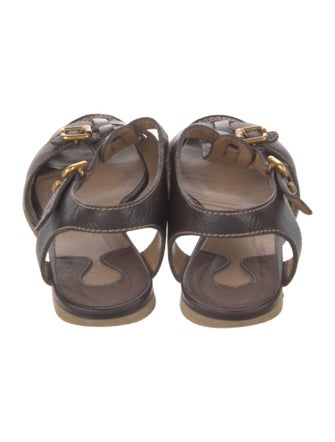 Chloé Leather T-Strap Sandals