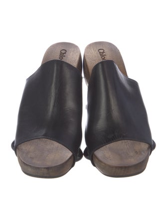 Chloé Leather Slides