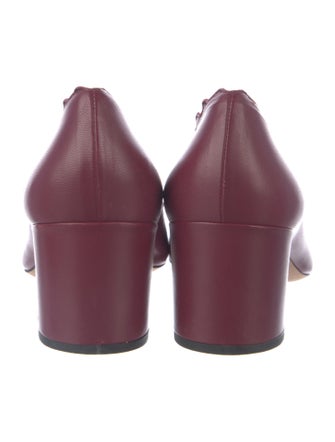 Chloé Leather Scalloped Accent Pumps