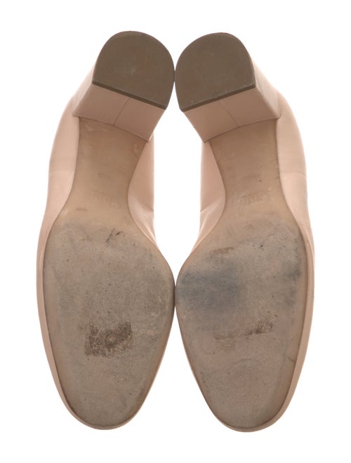 Chloé Leather Scalloped Accent Pumps