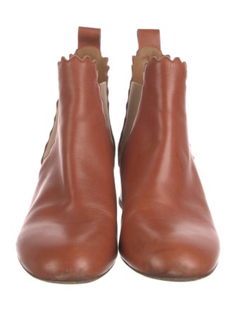 Chloé Leather Scalloped Accent Chelsea Boots