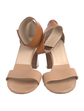 Chloé Leather Sandals
