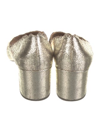 Chloé Leather Scalloped Accent Pumps