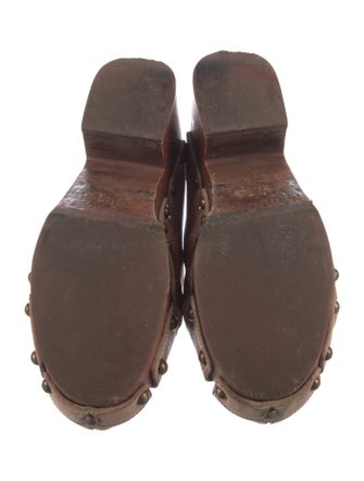 Chloé Leather Cutout Accent Mules